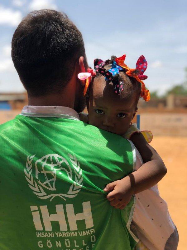 İHH ile Nijer'de bayram ziyareti