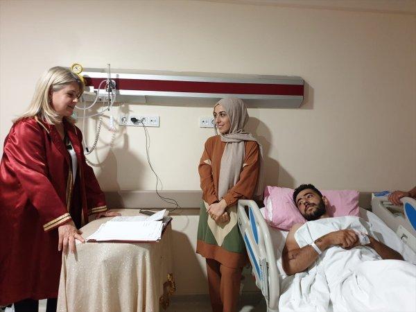 Edirneli çift hastane odasında evlendi