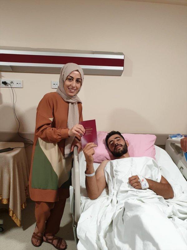 Edirneli çift hastane odasında evlendi