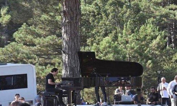 Fazıl Say Kaz Dağları eylemlerine katıldı