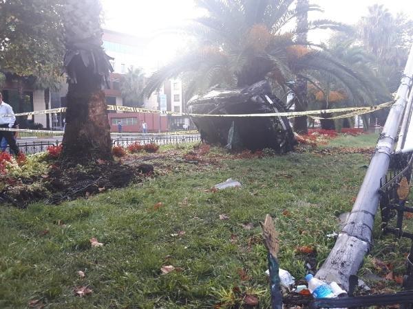 Kaza yapan aracın ibresi 130 kilometrede takılı kaldı