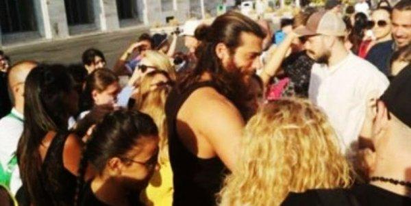 Can Yaman İtalya'da