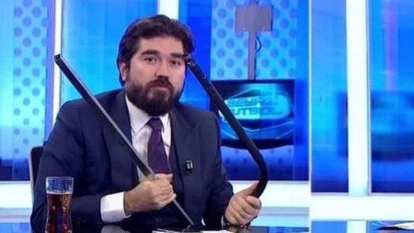 Saffet Sancaklı, Rasim Ozan Kütahyalı'ya nefret kustu