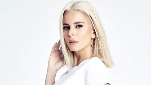 Simge Sağın affetmedi