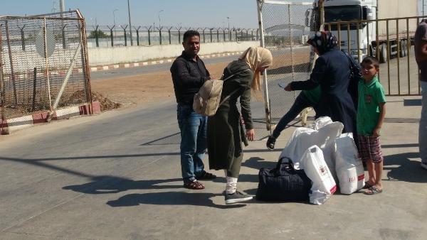 Suriyelilerin Türkiye'ye dönüşü devam ediyor