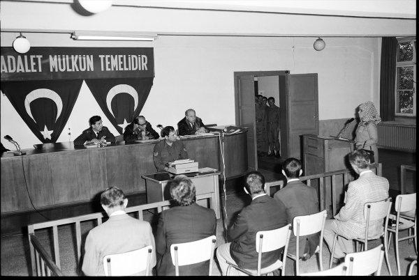 Şule Yüksel Şenler vefat etti