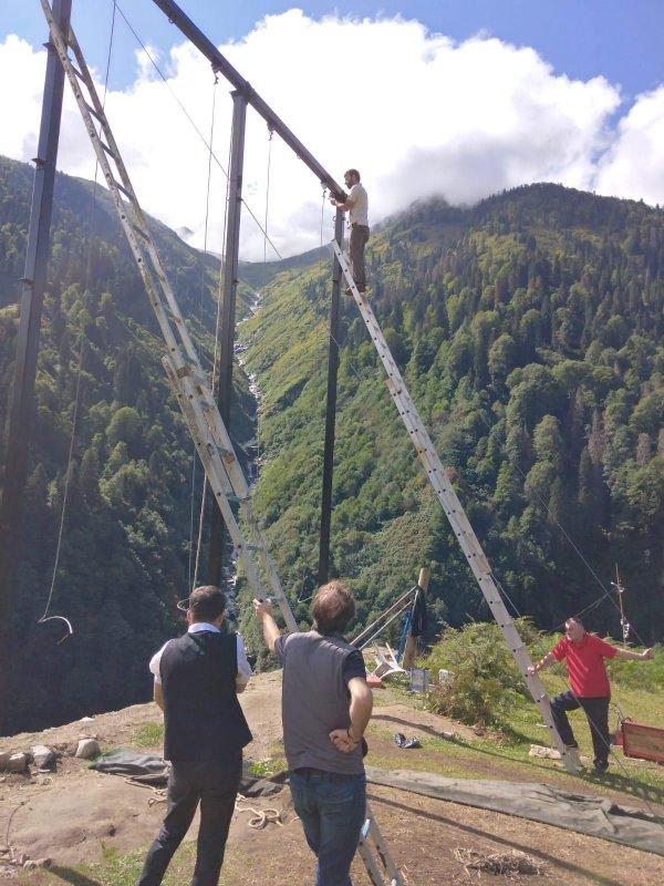Ayder Yaylası'ndaki salıncaklar sökülüyor