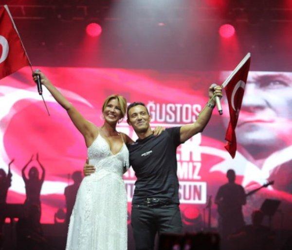 Mustafa Sandal'dan Emina itirafı