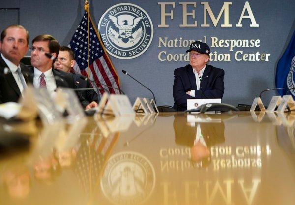 ABD'yi tehdit eden Dorian'ın şiddeti 5'e yükseldi