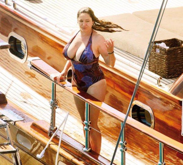 Kelly Brook yine Bodrum'da