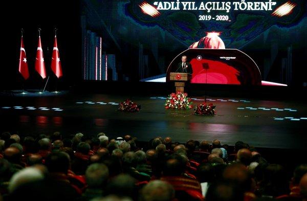 Cumhurbaşkanı Erdoğan'dan kuvvetler ayrılığı açıklaması