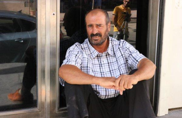 Diyarbakır HDP binası önünde oturma eylemi