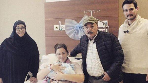 Ferdi Tayfur'un kızı tek celsede boşandı