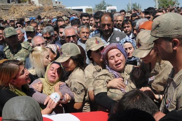 Mardinli şehit son yolculuğuna uğurlandı