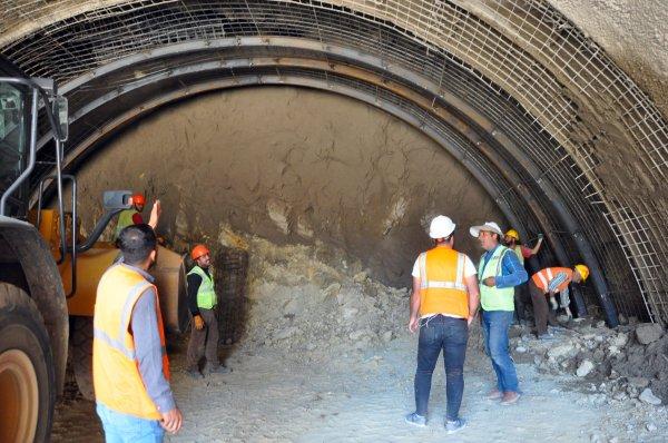 Hakkari'ye 1,5 katrilyonluk tünel yatırımı