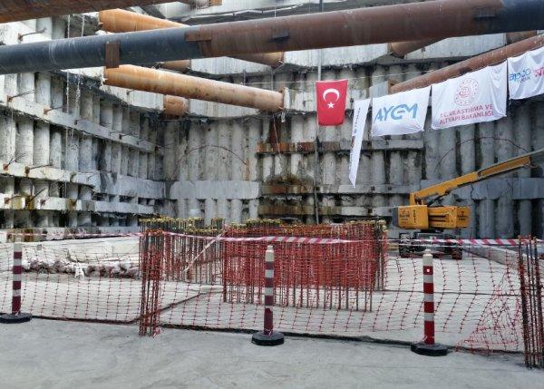 Yeni havalimanı metro istasyonunda ışık göründü