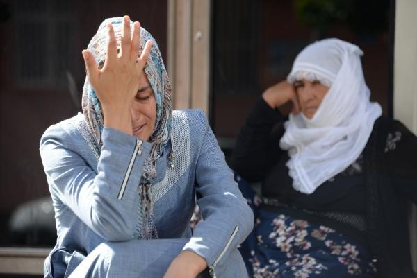 Çocukları için nöbet tutan Diyarbakır annelerine destek