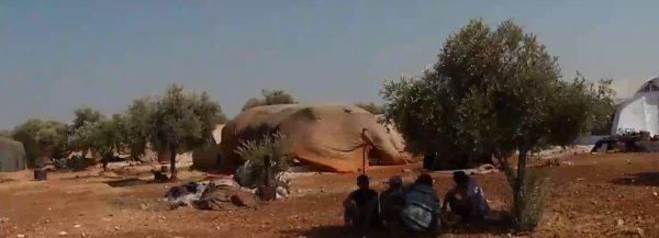 200 binden fazla Suriyeli Türkiye sınırında