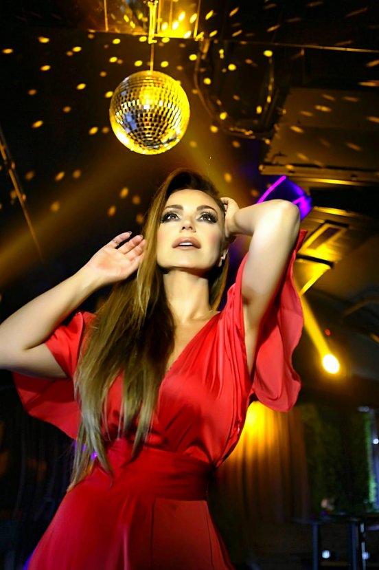 Eski eşiyle 'Her Şeyi Yak'ta buluştu