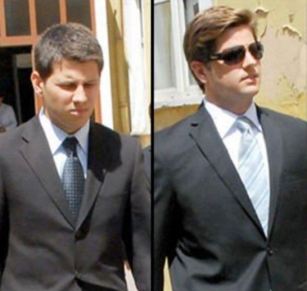 Cinayet şüphelisi mahkemede güldü, aile çıldırdı