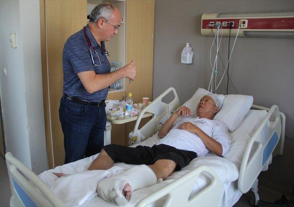 Singapurlu gezgin 7 metreden düştü