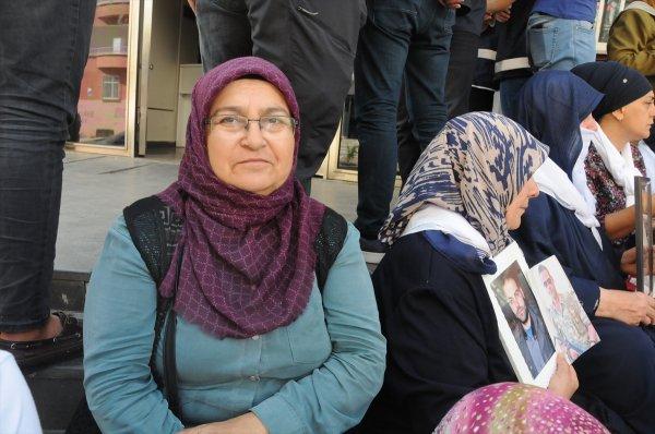 Diyarbakır'daki ailelerin oturma eylemi 11'inci gününde