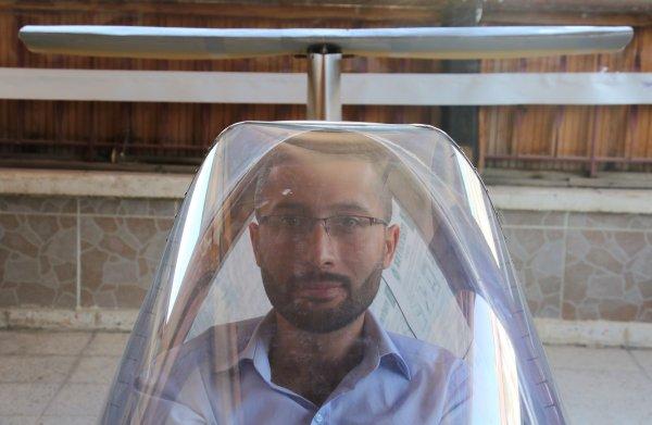 15 Temmuz gazisi evinin balkonunda kendi uçağını yapıyor