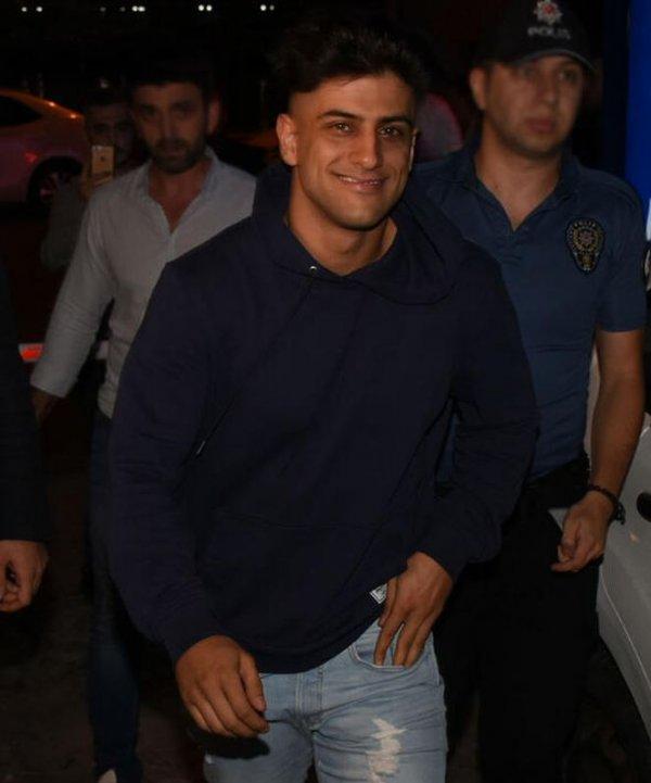 Reynmen, Show TV muhabirini dövdü