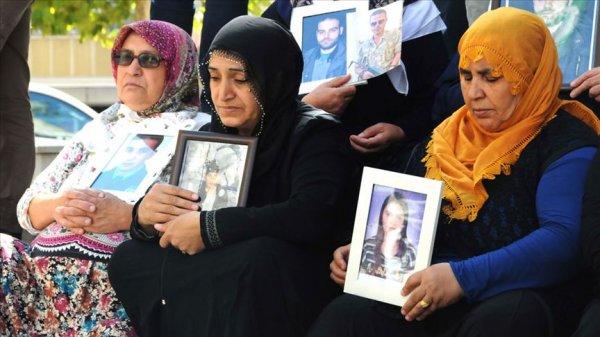 Diyarbakır'daki ailelerin oturma eylemi 11'inci gününde
