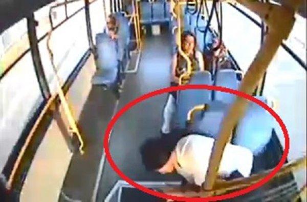 Halk otobüsü sürücüsü, hamile kadını hastaneye yetiştirdi