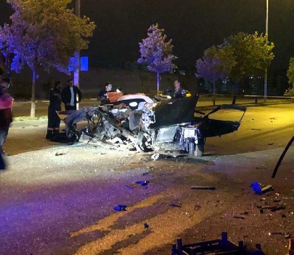 Driftçiler, polisten kaçarken canlarından oldular