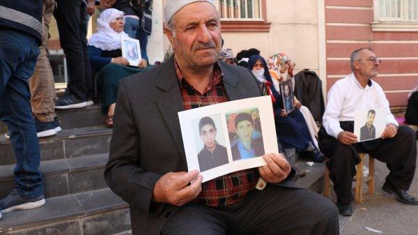 Diyarbakır'da oturma eylemine İranlı aileler katıldı