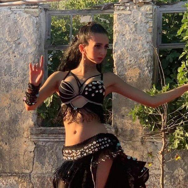 Burçin Orhon ile Süheyl Uygur’un kızı dansçı oldu