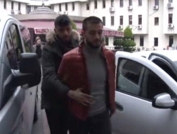 Babasını öldüren gence meşru müdafaadan beraat