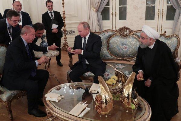 Erdoğan, Putin ve Ruhani'ye incir ikram etti