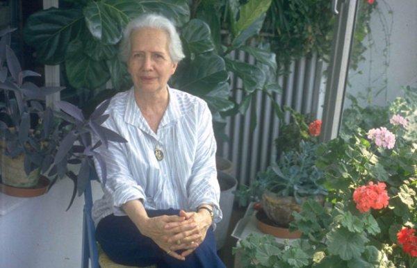 İki kadın, iki hikâye: Bir Hanımefendinin Ölümü