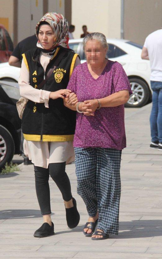 Kuyumcudan yüzük çalan hırsızlar yakalandı