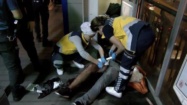 Metrobüste yer kapma kavgasında kan döküldü