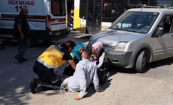 Kazada yaralanan genç: Beni bırakın anneme müdahale edin