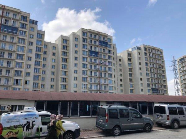 Esenyurt’ta bakıcı kadın metrelerce yükseklikten düştü