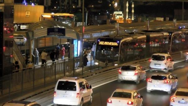 Metrobüste yer kapma kavgasında kan döküldü