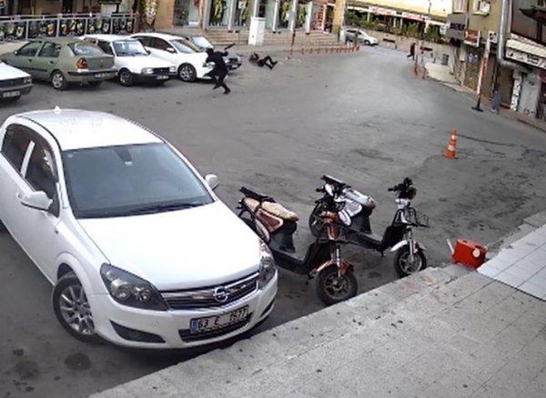 Maskeli saldırgan sokak ortasında bir kişiyi vurdu