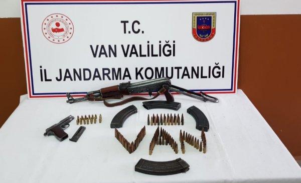 Baltalı katil atıyla kaçarken yakayı ele verdi