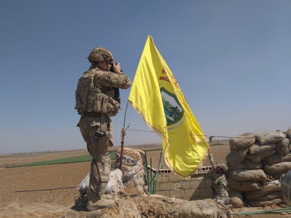 YPG, Türkiye korkusuyla bayrak değiştirdi