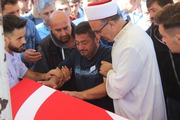 Askerde beyin kanaması geçiren şehit için tören düzenlendi