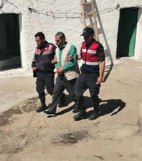 25 yıllık eşini öldüren cani tutuklandı