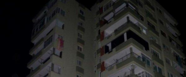 8. kattan düşen İngilizce öğretmeni, hayatını kaybetti