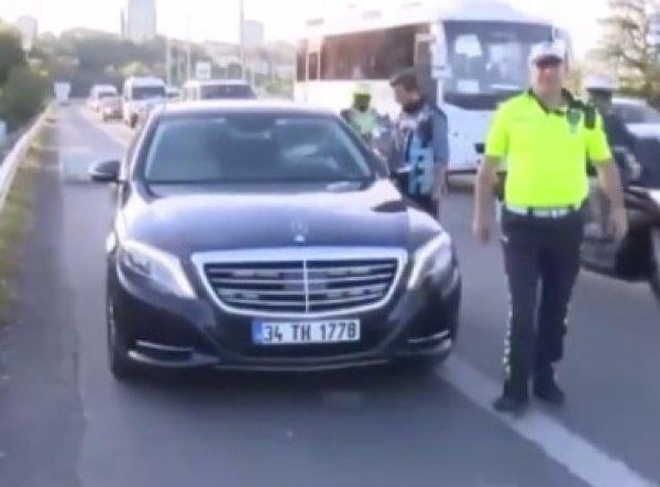 İstanbul'da çakarlı araçlar denetime takıldı