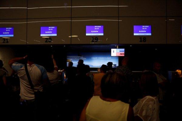 12 uçak Dalaman'dan İngiliz turistleri almaya geldi