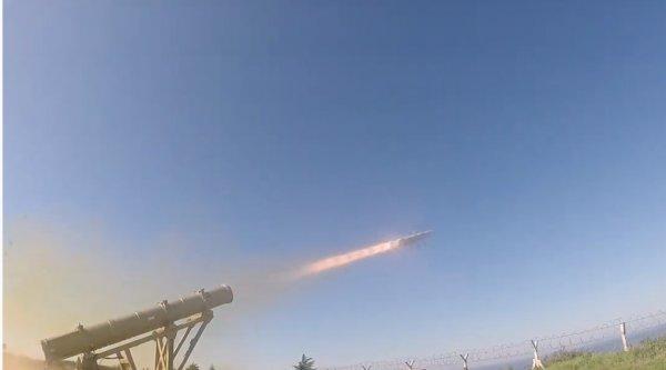 Atmaca füzesinden tam isabet